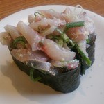 亀正くるくる寿司 - あじのたたき…126円
