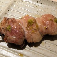 焼鳥 おみ乃 - アカ（内もも）