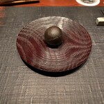 奈良屋町 青 - 豚足とフォアグラとトリュフの餡の饅頭