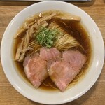 Menshokudou Kohakudori - 中華蕎麦醤油　880円