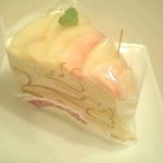 リリエンベルグ - 桃のショートケーキ