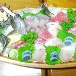 温泉民宿　うるしや - 夕食　舟盛り
                                