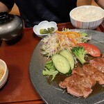 Chouchin - 牛ステーキ定食1,200円
