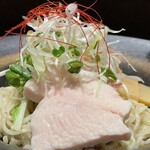 かどやムスブ - ランチの鯛潮だしつけそばの麺