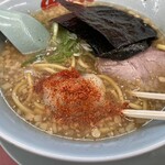 山岡家 - さらに一味唐辛子