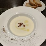 ビストロ ヌー - 前菜②／ジャガイモの冷製スープ