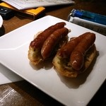 ノリノ穴 - ソーセージとグリーンオリーブのピンチョス♪