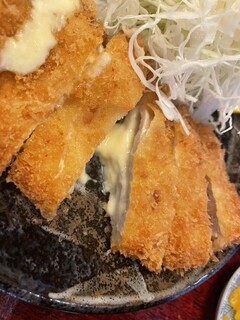 Tonkatsu Fukusuke - 中からチーズトロトロ