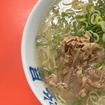 元祖長浜屋 - ラーメン550円　左