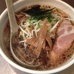 はな火屋 - 醤油ラーメン 普通盛 650円