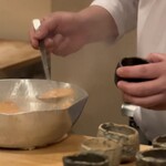 登喜和鮨 - とと豆を掬う