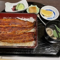 割烹蒲焼 横浜八十八 吉田町店 - 