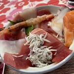 横浜魚市場卸協同組合 厚生食堂 - 