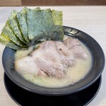 横浜家系ラーメン 印西家 - 豚骨醤油（塩）SP 細麺