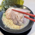 横浜家系ラーメン 印西家 - 豚骨醤油（塩）SP 細麺 チャーシューアップ