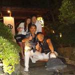 とうふ屋うかい - 玄関で記念写真