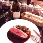 ル・ミストラル - 北海道産エゾ鹿のロースト　黒胡椒風味のブルーベリーソース3800円