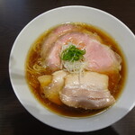 中華そば 卯月屋 - 醤油そば（焼豚）