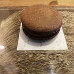 ラチュレ - 鹿のブラッドのマカロン