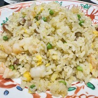 広東料理　翡翠廳 - しっとり五目チャーハン