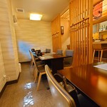 寿司 松岡 - 店内テーブル席