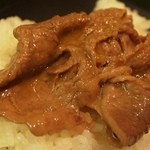 本みやけ - 特選和牛ロース鍋　肉アップ