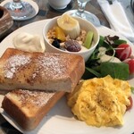 カピアンコーヒー - シナモントーストセット