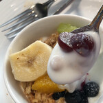 カピアンコーヒー - 口に広がるフルーツとヨーグルトが最高