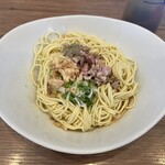 煮干拉麺 小烏丸 - (限定)にんにく醤油と背脂の和え玉