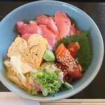 まぐろ屋 小梅 - 本鮪丼