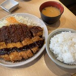 名古屋名物 みそかつ 矢場とん 矢場町本店 - 