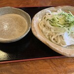 うどん茶屋　多利次庵　弘休 - ゴマだれうどん　ゴマだれの良い香りとちょうど良いかたさのうどん