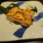 千年の宴 - 炙りサーモンと生ハムの彩り小袖寿司。
