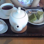 京はやしや 京都三条店 - ハーフケーキ2種と紅茶のセット