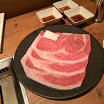 焼肉うしごろ - 鹿児島県産の大判サーロイン3枚・その3です。
