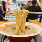 飯田商店 - 「エキゾチック担々麺」の麺
      2023年9月3日