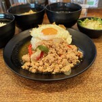 タイ料理ジャンピー - 