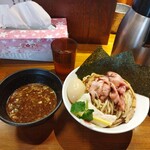 馳走麺 狸穴 - 特製濃厚つけ麺(大)