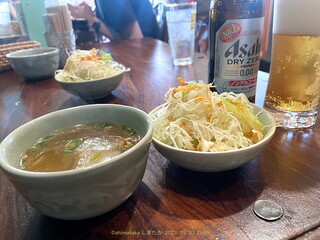 タイ マキン キュイジーヌ - 食事にはスープとサラダ付 