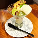 イル ネッビオ - ピオーネ、巨峰、マスカットを使った贅沢なドルチェ(o^^o)一言で「美味しかったです。」