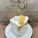 patisserie ideal - 赤肉メロンのショートケーキ