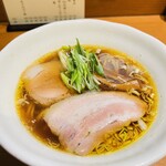 中華そば うえまち - 中華そば　醤油　1,050円