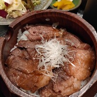 北新地 肉料理 名門 - 