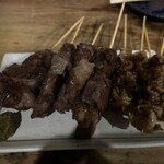 焼鳥 弁慶 西新店 - 牛さがり、とり皮（タレ）、薬味 柚子胡椒