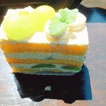 La maison Rose - シャインマスカットのカスタードショートケーキ