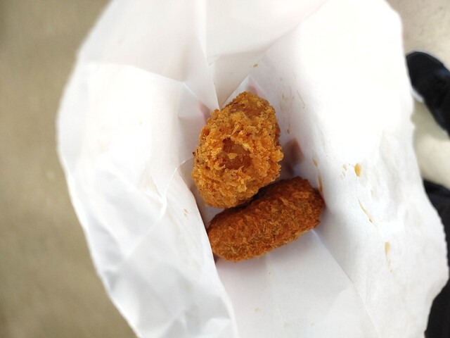 川又食肉店 - 飯坂温泉（揚げ物）の写真