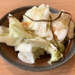 Manten Shokudou - 無料で食べ放題のお漬物が美味しいっ♡