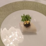 プレスキル - 舌平目のショーフロアとキャビア