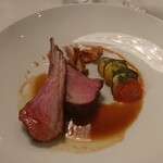 プレスキル - アイルランド産仔羊 黒ニンニクの香るジュと夏野菜