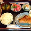 お食事処 道楽庭 - マグロのカマ焼き定食（1000円）